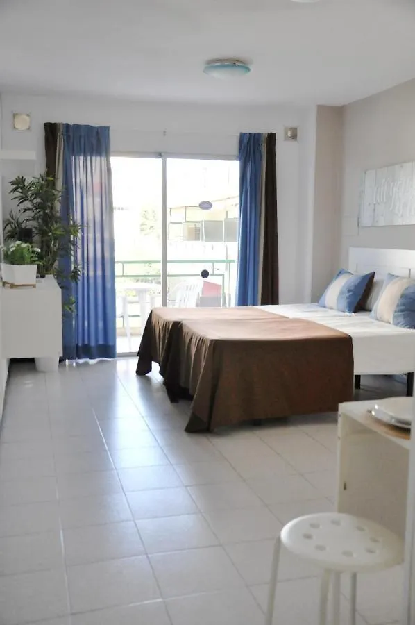 Comodoro Los Cristianos  0*, Los Cristianos (Tenerife)